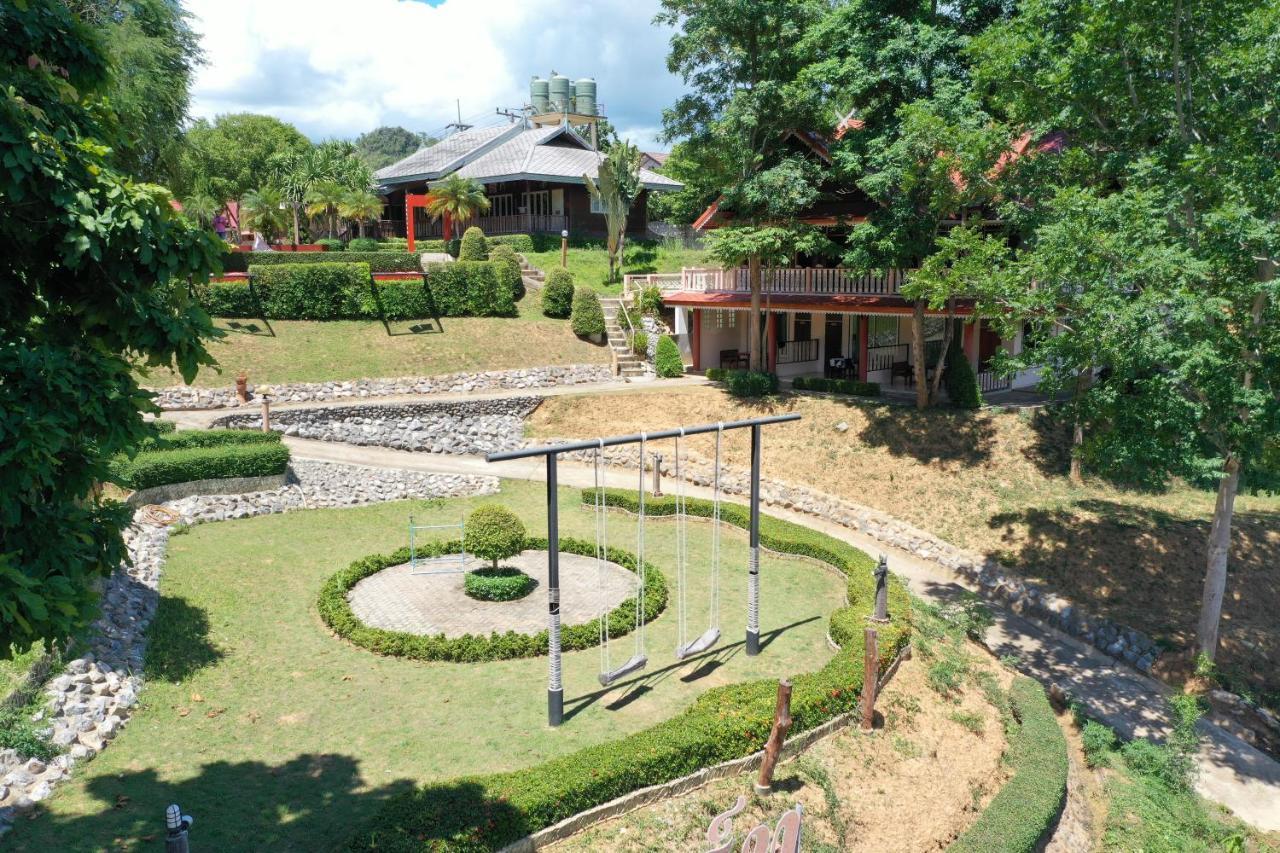 Baanpufa Resort Ban Huai Maenam Noi Esterno foto